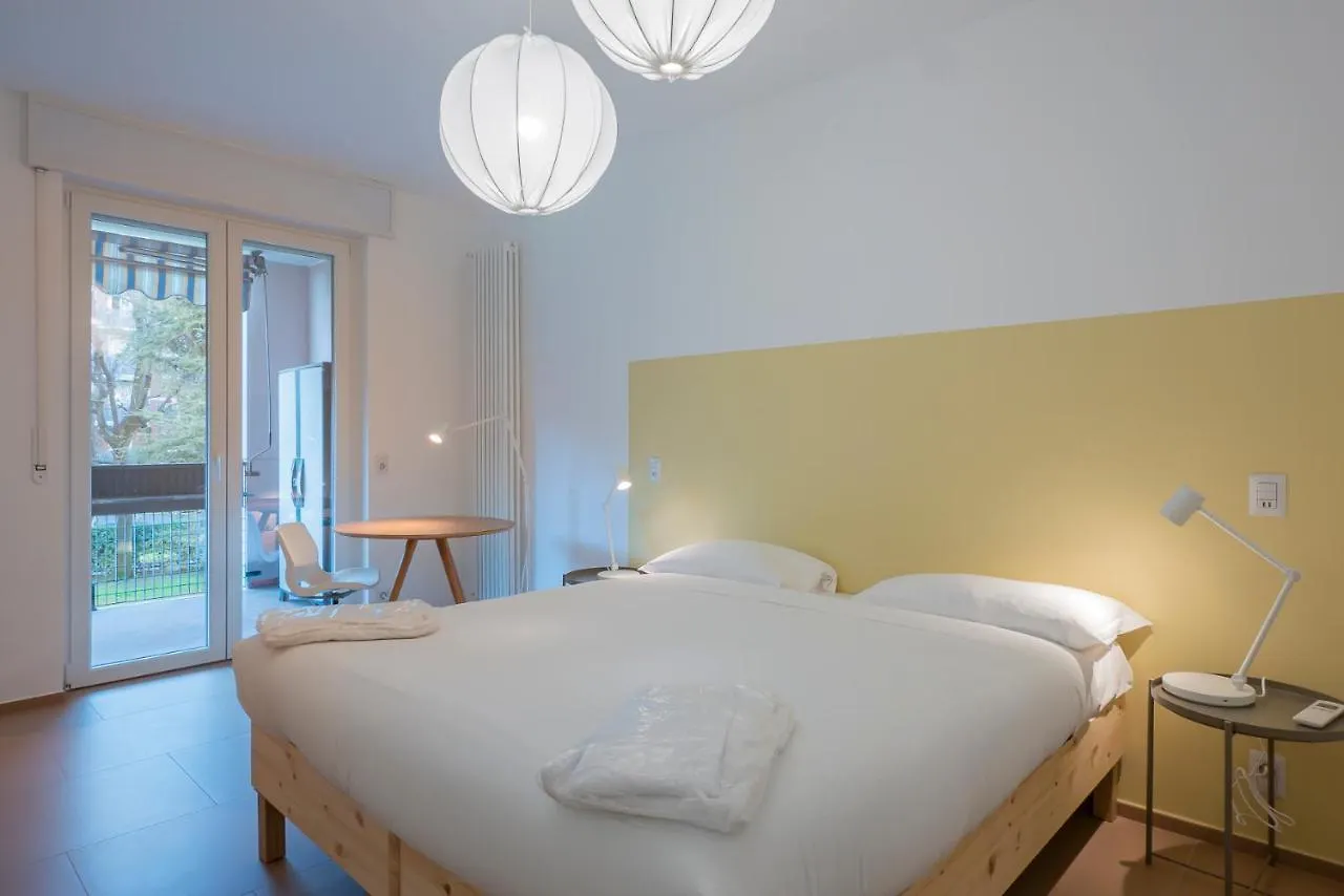 Nuovo E Ampio Appartamento Con Terrazzo - Via Depretis Milaan Italië