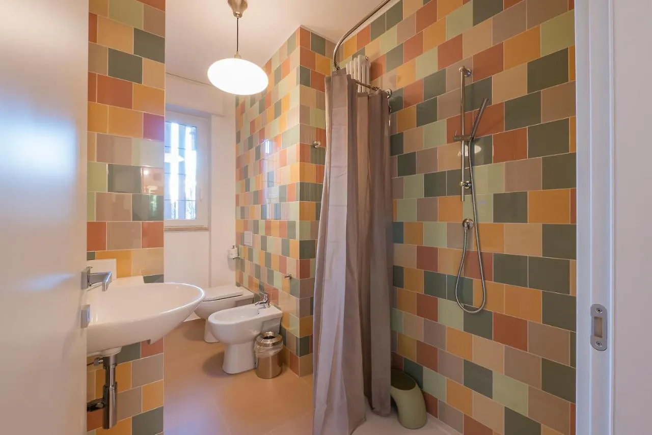 Appartement Nuovo E Ampio Appartamento Con Terrazzo - Via Depretis Milaan