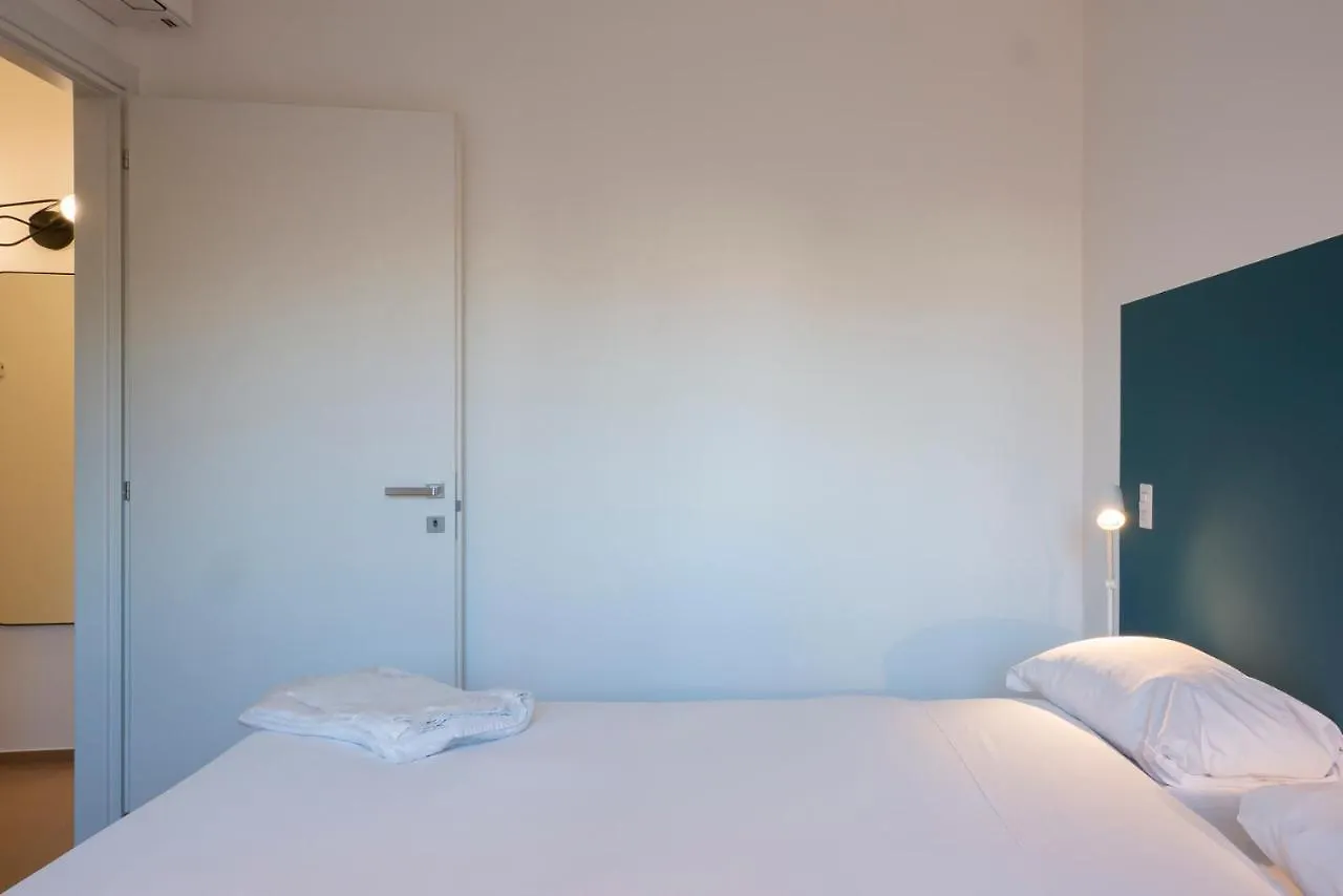 Nuovo E Ampio Appartamento Con Terrazzo - Via Depretis Milan 0*,