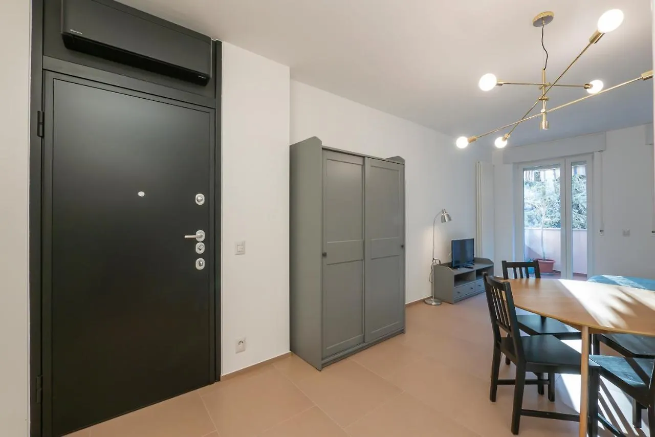 Nuovo E Ampio Appartamento Con Terrazzo - Via Depretis Milan Apartment