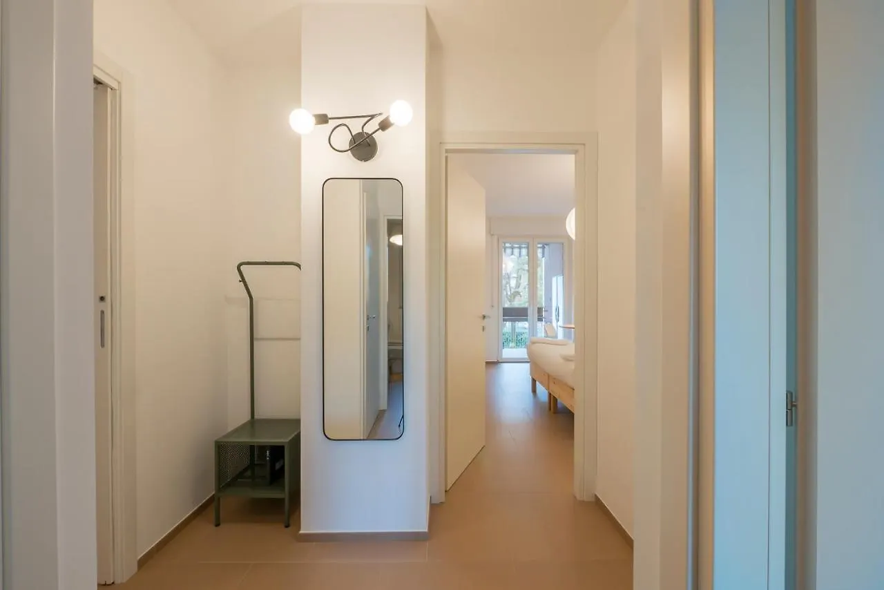 Nuovo E Ampio Appartamento Con Terrazzo - Via Depretis Milan Apartment