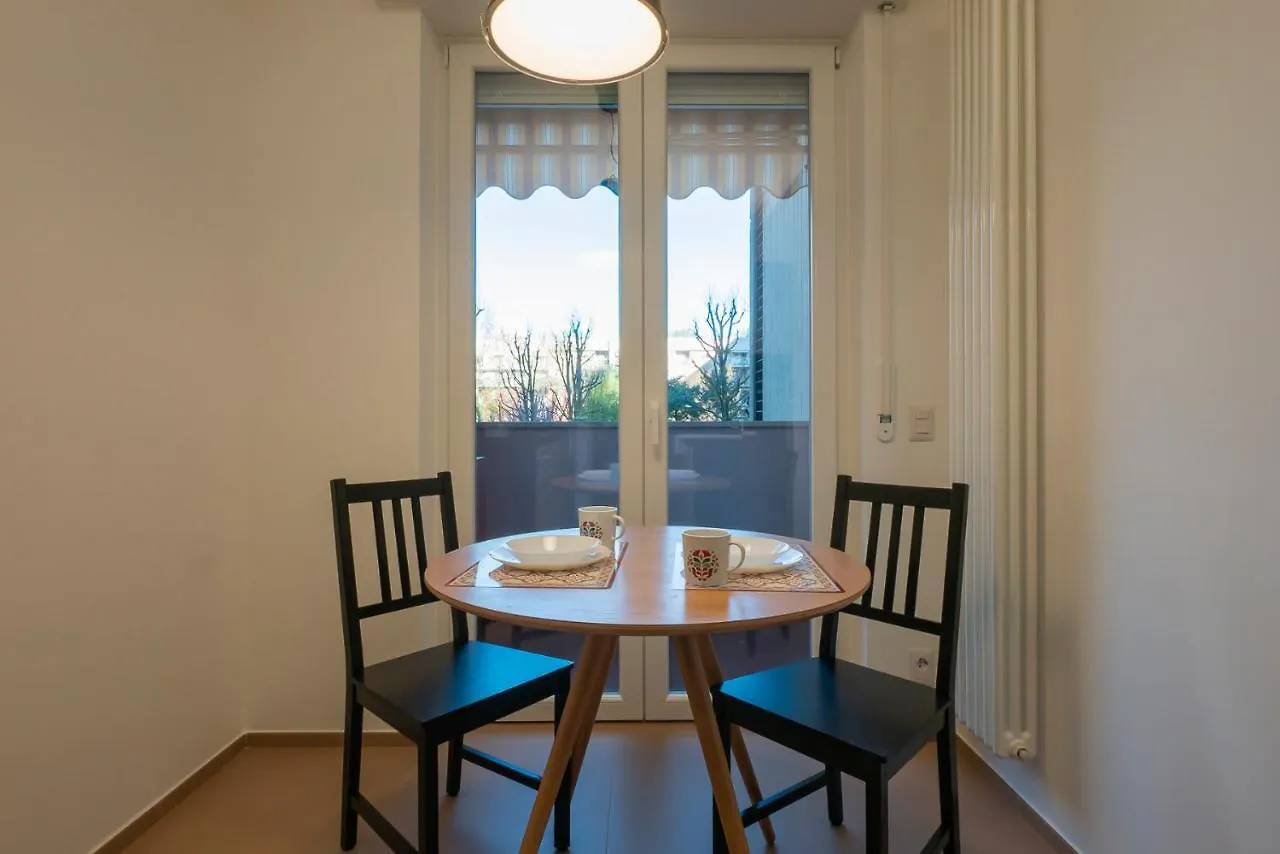 Nuovo E Ampio Appartamento Con Terrazzo - Via Depretis Milan Apartment