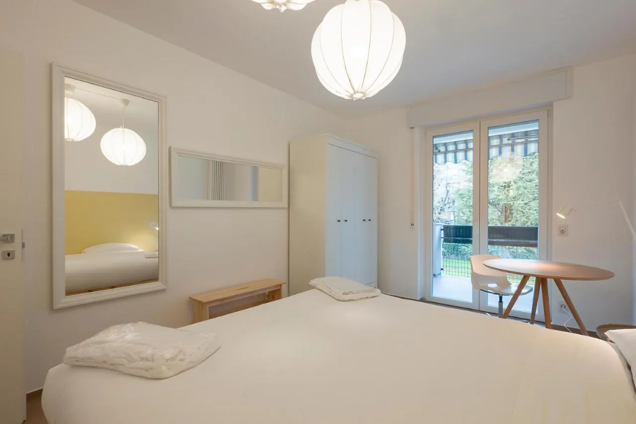 Nuovo E Ampio Appartamento Con Terrazzo - Via Depretis Milan