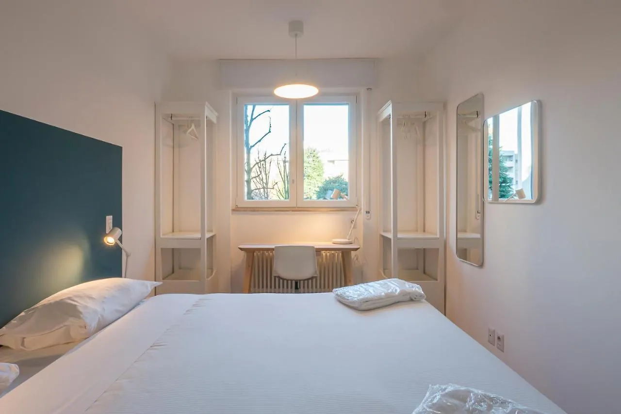 Apartment Nuovo E Ampio Appartamento Con Terrazzo - Via Depretis Milan Italy