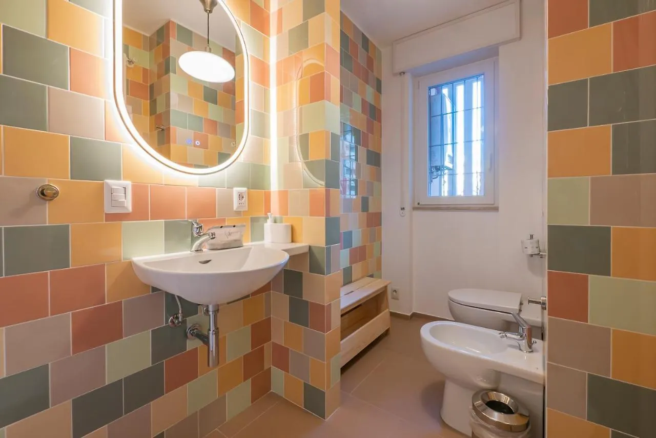 Nuovo E Ampio Appartamento Con Terrazzo - Via Depretis Milan Apartment