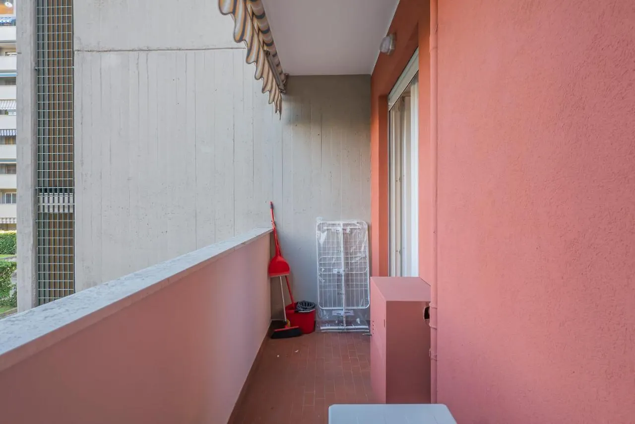 Nuovo E Ampio Appartamento Con Terrazzo - Via Depretis Milan 0*,  Italy