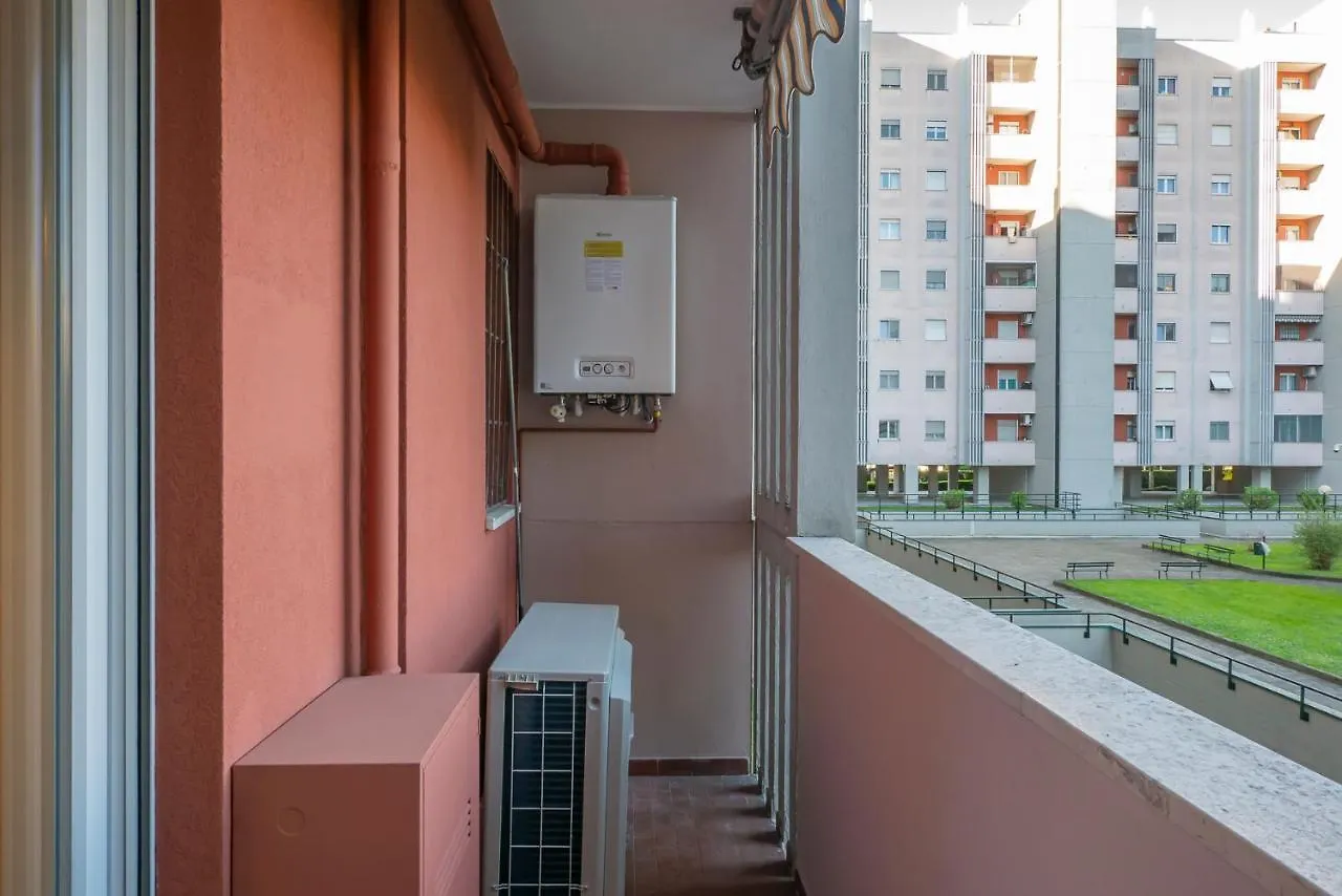 Apartment Nuovo E Ampio Appartamento Con Terrazzo - Via Depretis Milan
